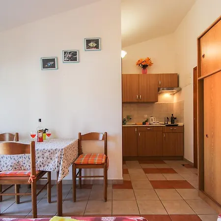 Miani Apartment